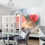 Le Jules Verne - Classe 2 Etoiles - Confort - Balcon Sur Cour Lägenhet