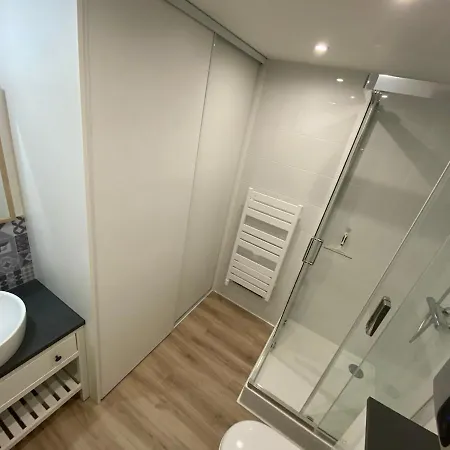 30m2 Au Calme Avec Balcon Sur Cour Apartment