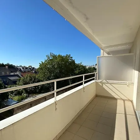 Apartment 30m2 Au Calme Avec Balcon Sur Cour *