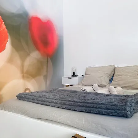 Le Jules Verne - Classe 2 Etoiles - Confort - Balcon Sur Cour Apartamento