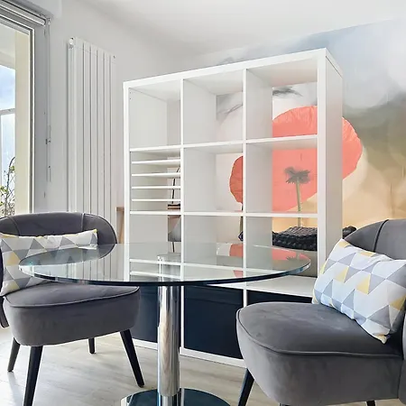 Lägenhet Le Jules Verne - Classe 2 Etoiles - Confort - Balcon Sur Cour Nantes