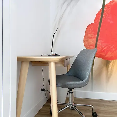 Le Jules Verne - Classe 2 Etoiles - Confort - Balcon Sur Cour * Nantes