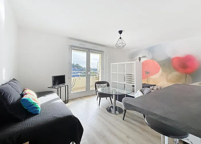 Lägenhet Le Jules Verne - Classe 2 Etoiles - Confort - Balcon Sur Cour Nantes