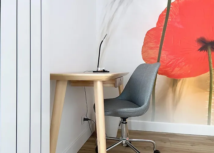 Le Jules Verne - Classe 2 Etoiles - Confort - Balcon Sur Cour * نانت