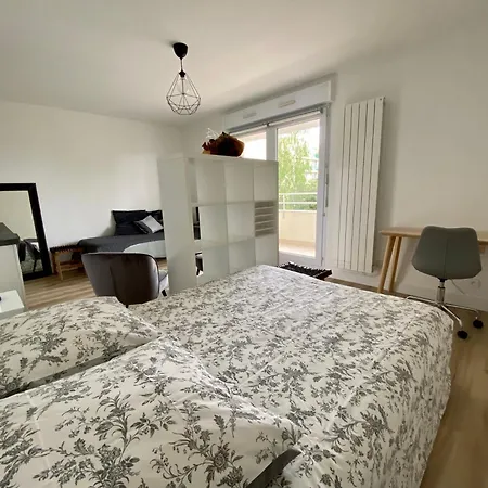 Le Jules Verne - Classe 2 Etoiles - Confort - Balcon Sur Cour Lejlighed