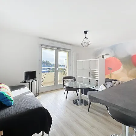 Apartmán Le Jules Verne - Classe 2 Etoiles - Confort - Balcon Sur Cour Nantes